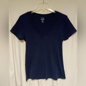 Old Navy V-Neck T-Shirt
